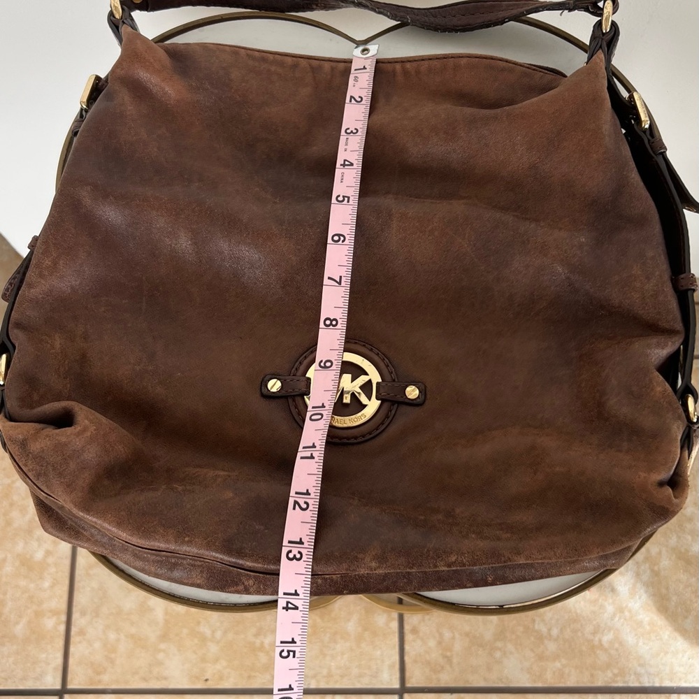 Michael Kors Brown Leather Slouchy Shoulder Bag - Picture 7 of 7